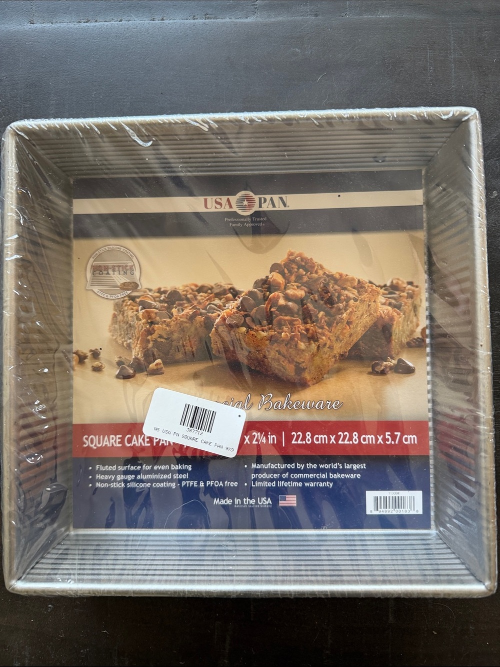 NWT USA Pan 9x9 Cake Pan